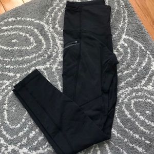 Size 6 lululemon leggings with pockets